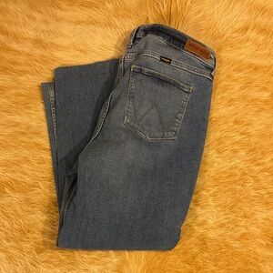 Wrangler cropped jeans size 12